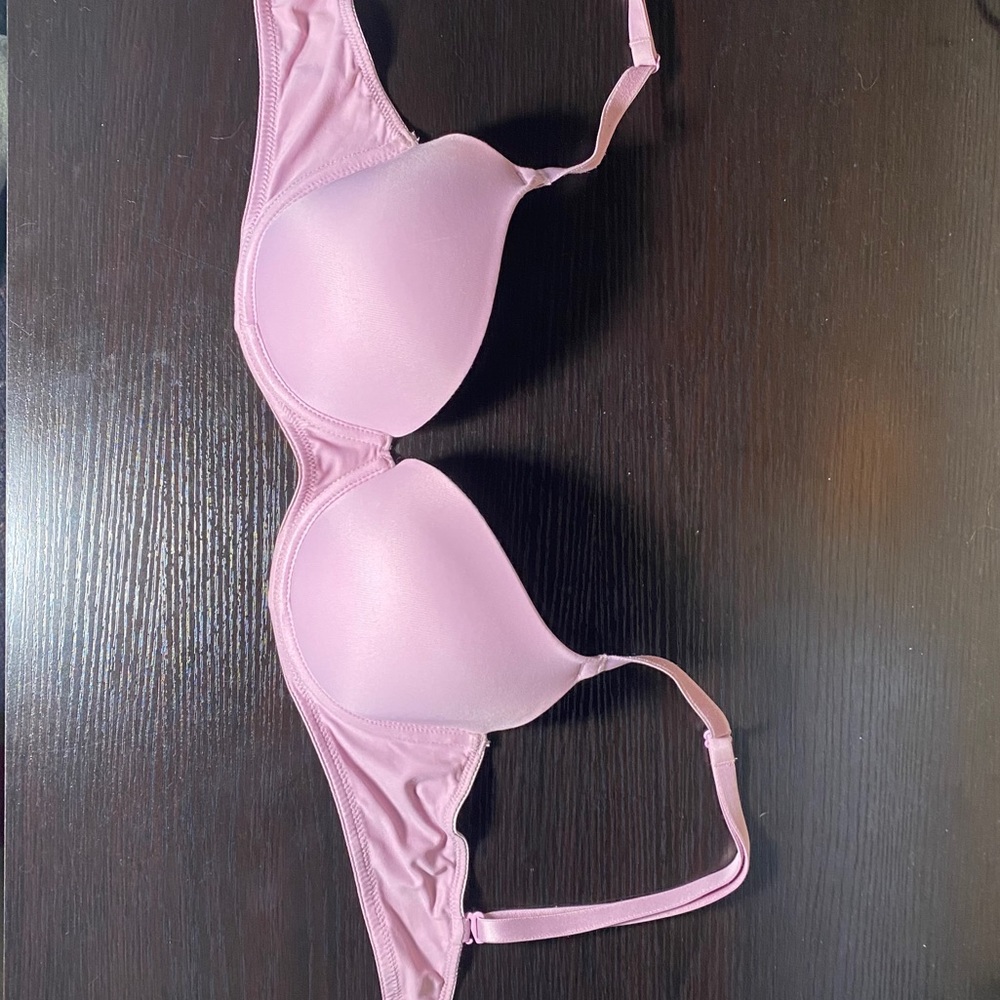 32C Wear Everywhere lightly lined PINK VS pink bra